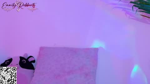 Emmily Roberts online show from August 4, 2:08 am