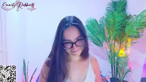 Emmily Roberts online show from August 5, 9:02 pm