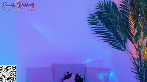 Emmily Roberts online show from August 6, 1:26 am