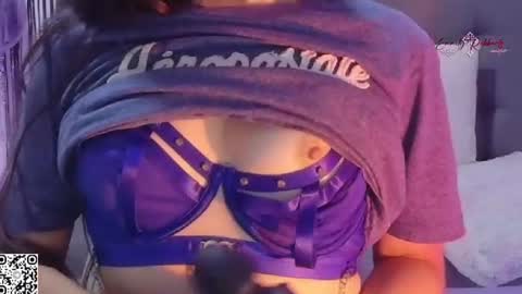 Emmily Roberts online show from August 15, 8:46 pm