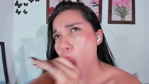 Emily  online show from August 18, 1:55 am