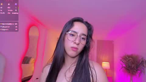 Emily online show from August 8, 1:05 am