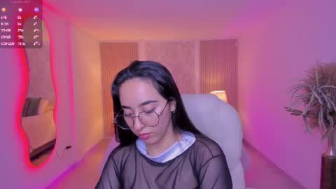 Emily online show from August 14, 6:11 pm