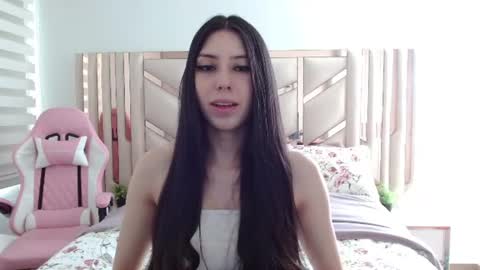 Emilee online show from July 23, 8:11 pm