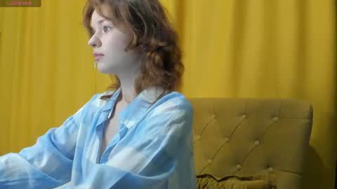 Emili Gilbert online show from August 18, 3:23 am
