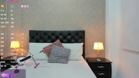 Emili Lenus online show from September 8, 3:08 pm