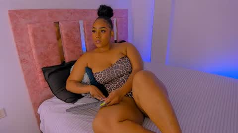 emili_williams10 online show from July 10, 1:22 am