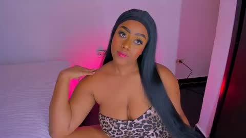 emili_williams10 online show from August 15, 7:12 am