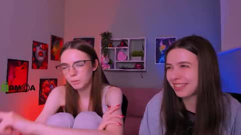 Emi online show from July 29, 2:46 pm