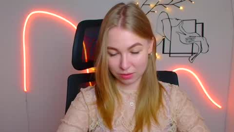 Emilia online show from July 23, 5:43 am