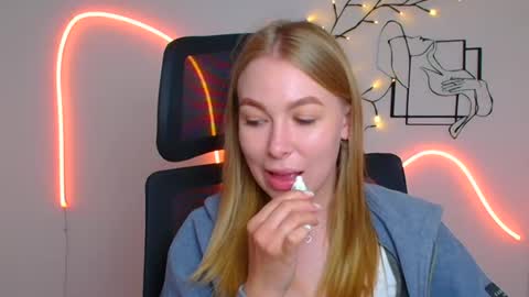Emilia online show from July 26, 8:52 am