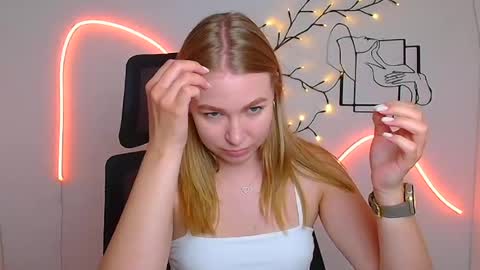 Emilia online show from August 6, 7:07 am