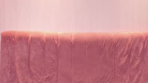 emiliabell_ online show from August 11, 8:22 pm