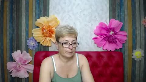 EmiliaGree online show from August 5, 9:46 pm