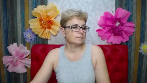 EmiliaGree online show from August 6, 2:21 am