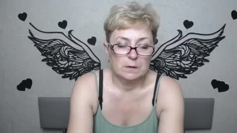 EmiliaGree online show from August 7, 2:00 am