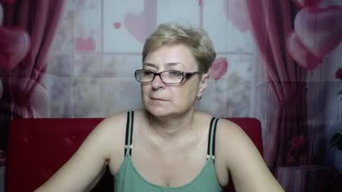 EmiliaGree online show from August 7, 9:48 pm