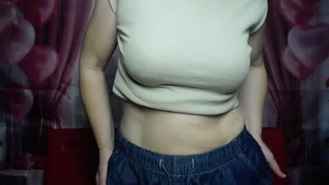 EmiliaGree online show from August 13, 6:22 pm