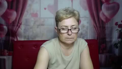 EmiliaGree online show from August 14, 3:32 am
