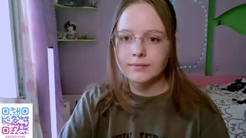 Kira online show from August 3, 1:07 pm