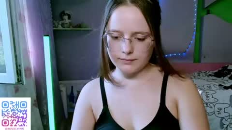 Kira online show from August 3, 2:13 pm