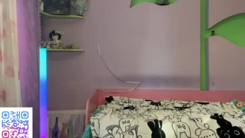 Kira online show from August 9, 2:18 pm