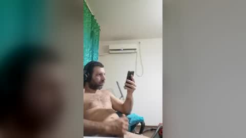 emilianpl online show from August 8, 8:20 pm