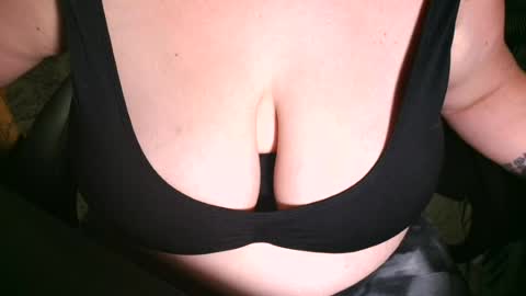 emilie foxx online show from August 5, 3:04 am