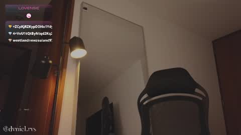 emilio_rivs online show from July 24, 3:42 am