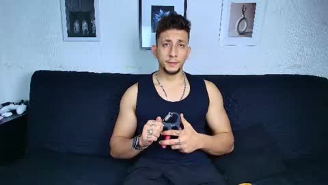 emiliocum_24 online show from July 30, 5:48 am