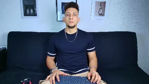 emiliocum_24 online show from August 1, 11:05 am