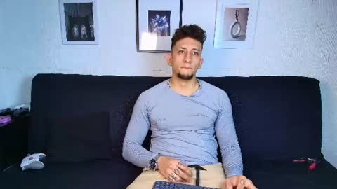 emiliocum_24 online show from August 4, 10:56 am
