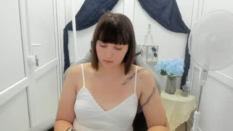 Emmi online show from July 31, 8:20 am