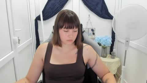 Emmi online show from August 4, 9:28 am