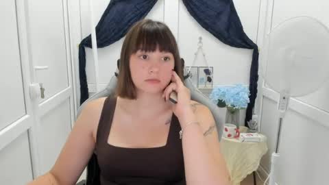 Emmi online show from August 4, 10:34 am
