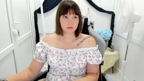 Emmi online show from August 5, 7:06 am