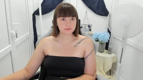 Emmi online show from August 6, 6:12 am