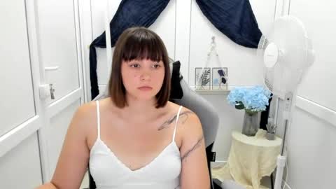 Emmi online show from August 8, 11:54 am