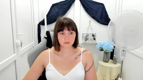 Emmi online show from August 8, 4:40 pm