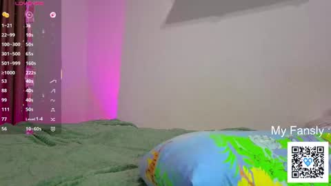 Emily online show from July 3, 1:29 am