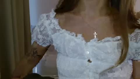 Emilly online show from August 3, 7:48 am