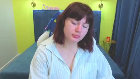 Emilly online show from August 7, 1:38 am