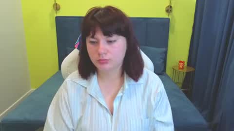 Emilly online show from August 7, 7:08 am