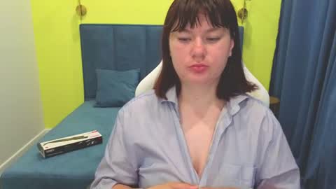 Emilly online show from August 10, 2:35 am
