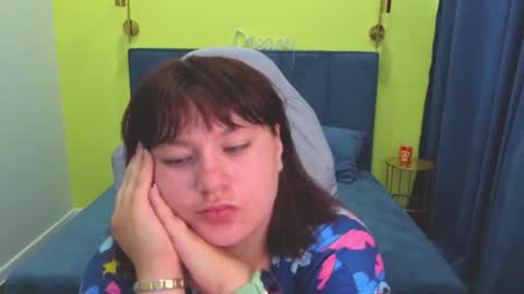Emilly online show from August 13, 2:47 am