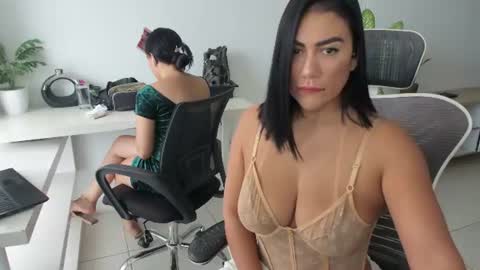 Emilly  online show from August 4, 3:31 pm