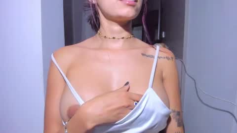 emilly online show from June 12, 8:54 am