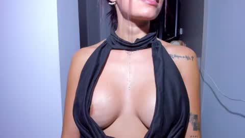 emilly online show from June 15, 3:59 am
