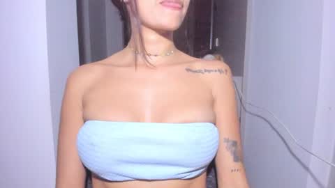 emilly online show from July 18, 6:47 am