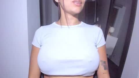 emilly online show from July 20, 9:01 am